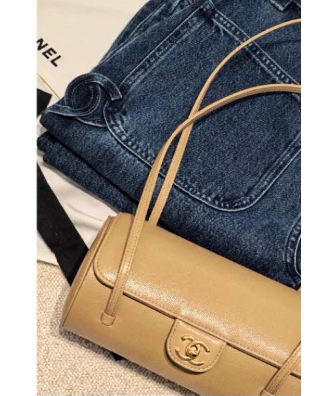 CHANEL Бежевая кожаная сумка через плечо, фото 6