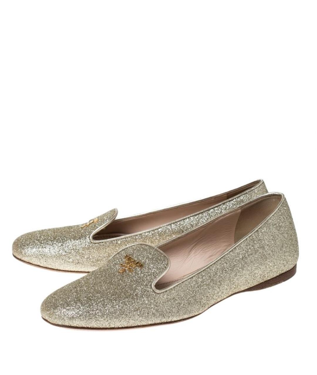 PRADA Золотые кожаные лоферы, фото 6