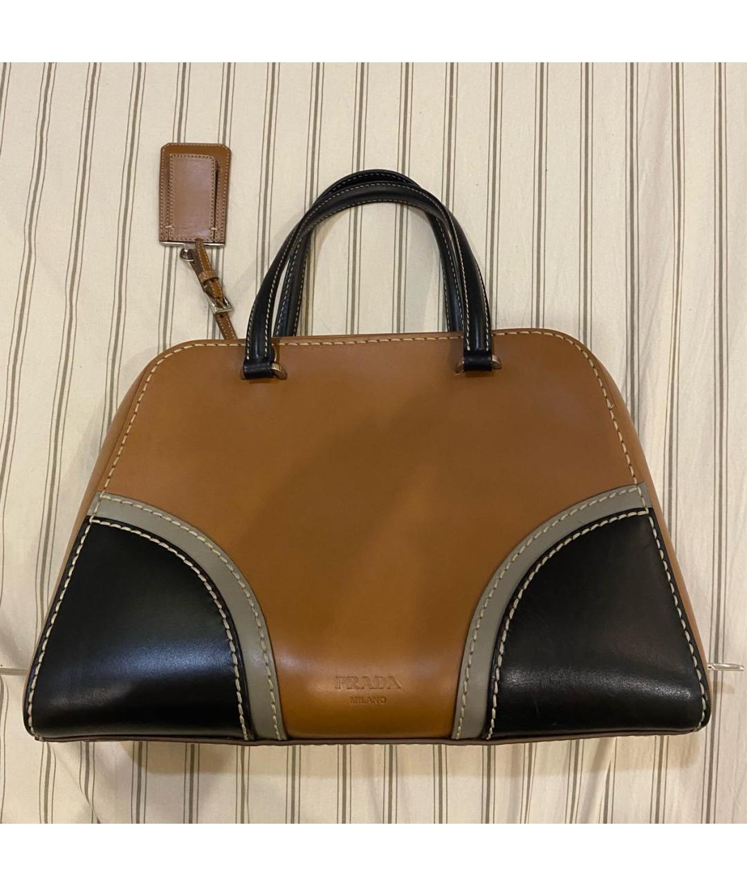 PRADA Коричневая кожаная сумка с короткими ручками, фото 3