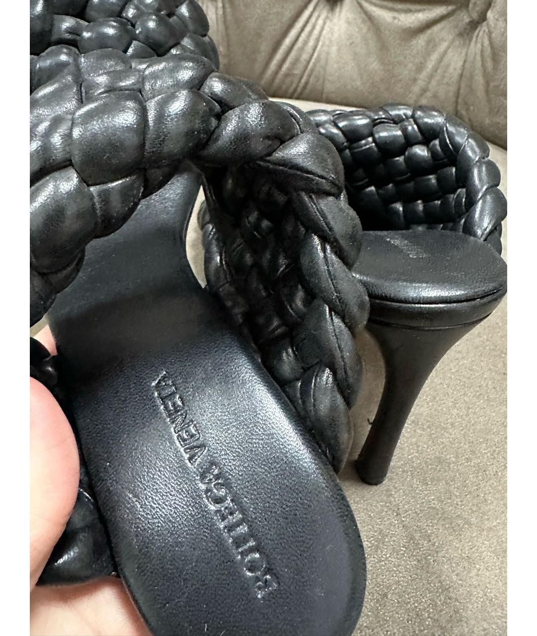 BOTTEGA VENETA Черные кожаные мюли, фото 5