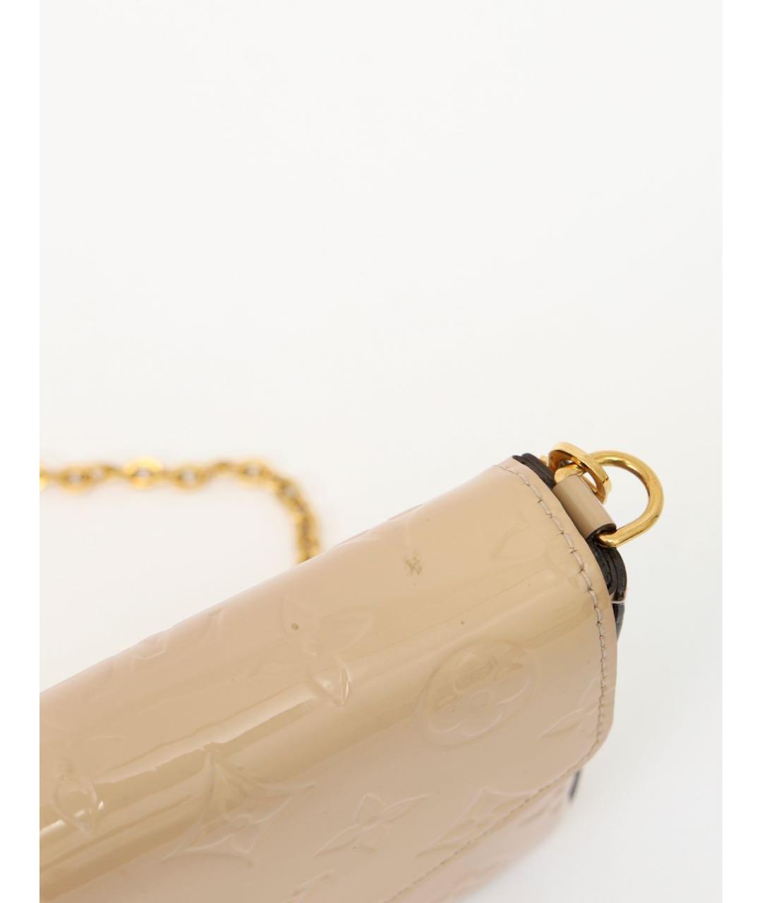 LOUIS VUITTON Бежевая сумка через плечо из лакированной кожи, фото 6