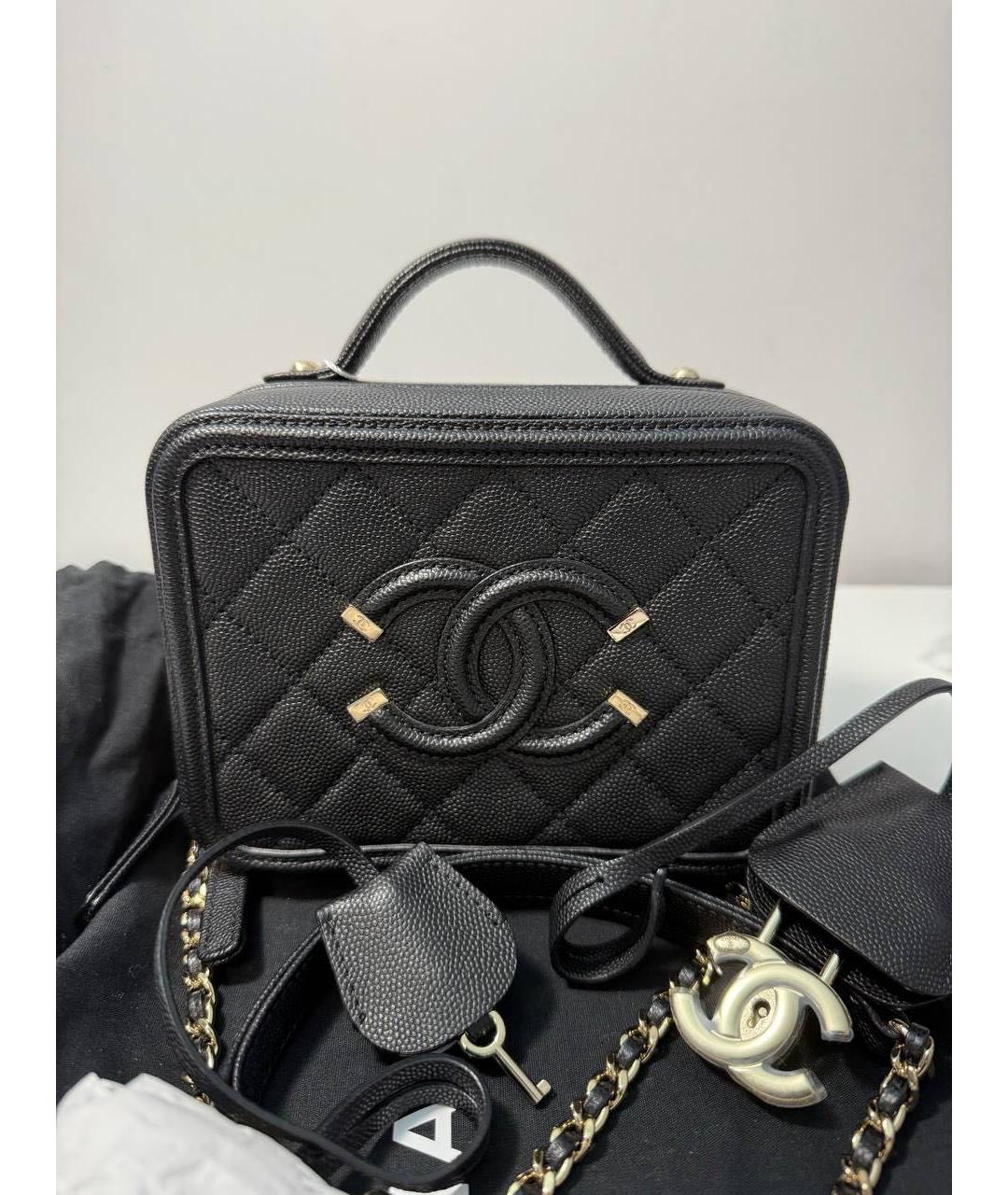 CHANEL Черная кожаная сумка через плечо, фото 2