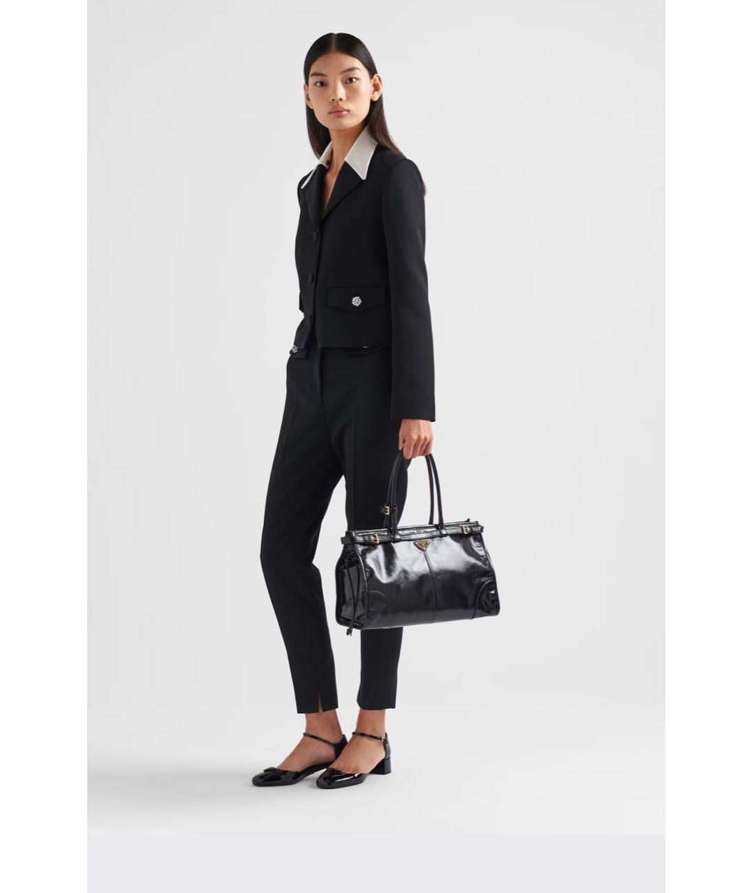 PRADA Черная сумка через плечо из лакированной кожи, фото 4