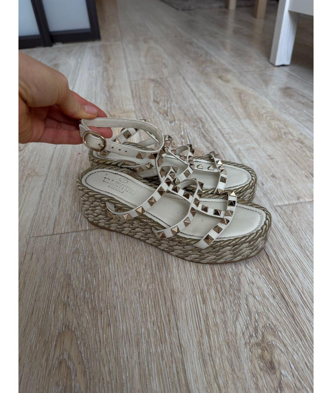 VALENTINO Белые кожаные босоножки, фото 8