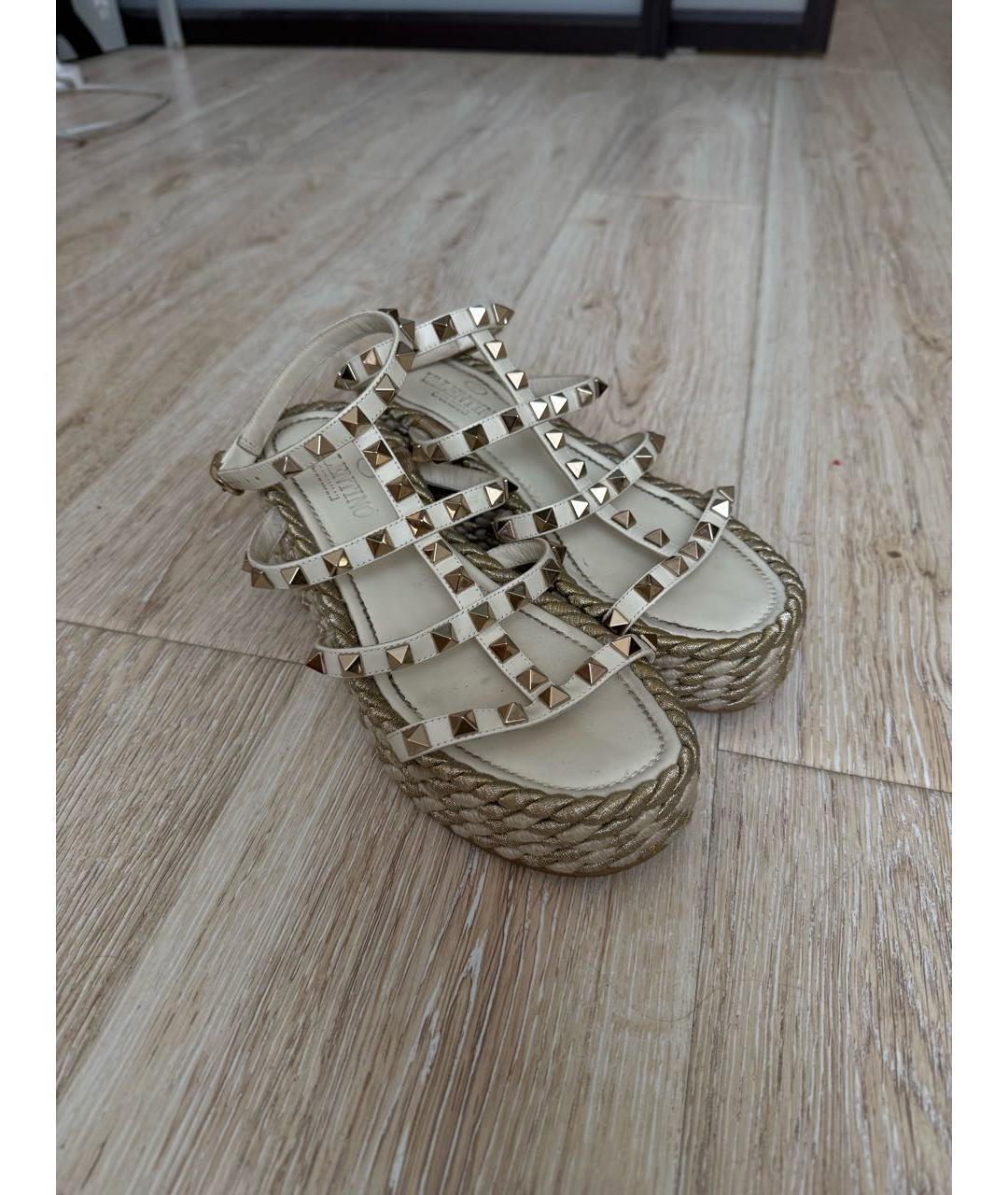 VALENTINO Белые кожаные босоножки, фото 7