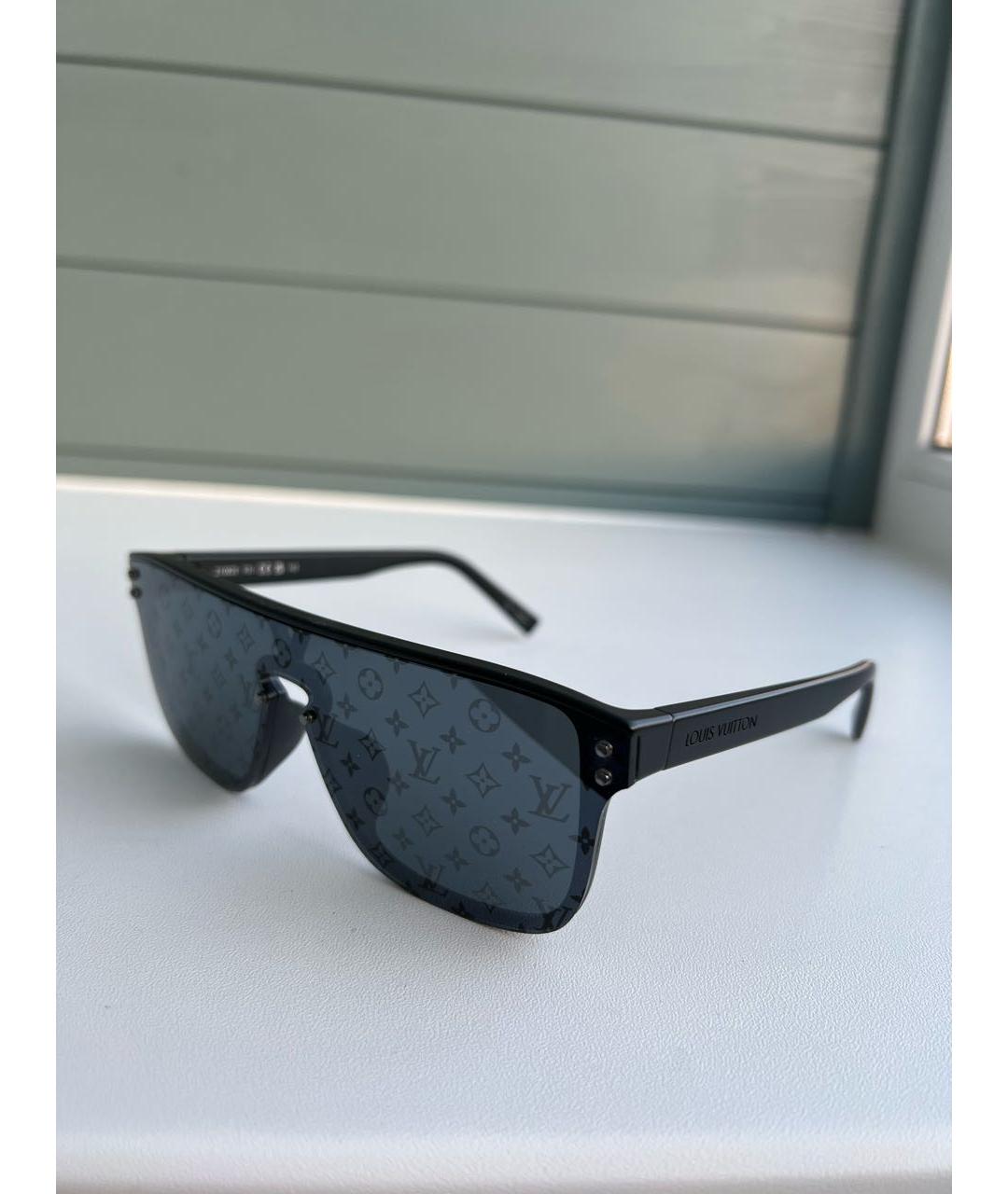 LOUIS VUITTON Черные пластиковые солнцезащитные очки, фото 2