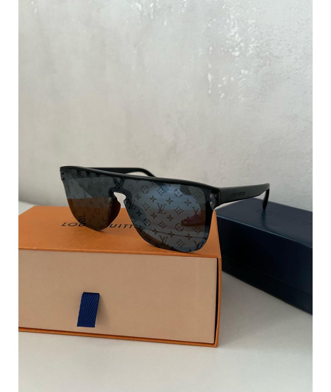 LOUIS VUITTON Черные пластиковые солнцезащитные очки, фото 8