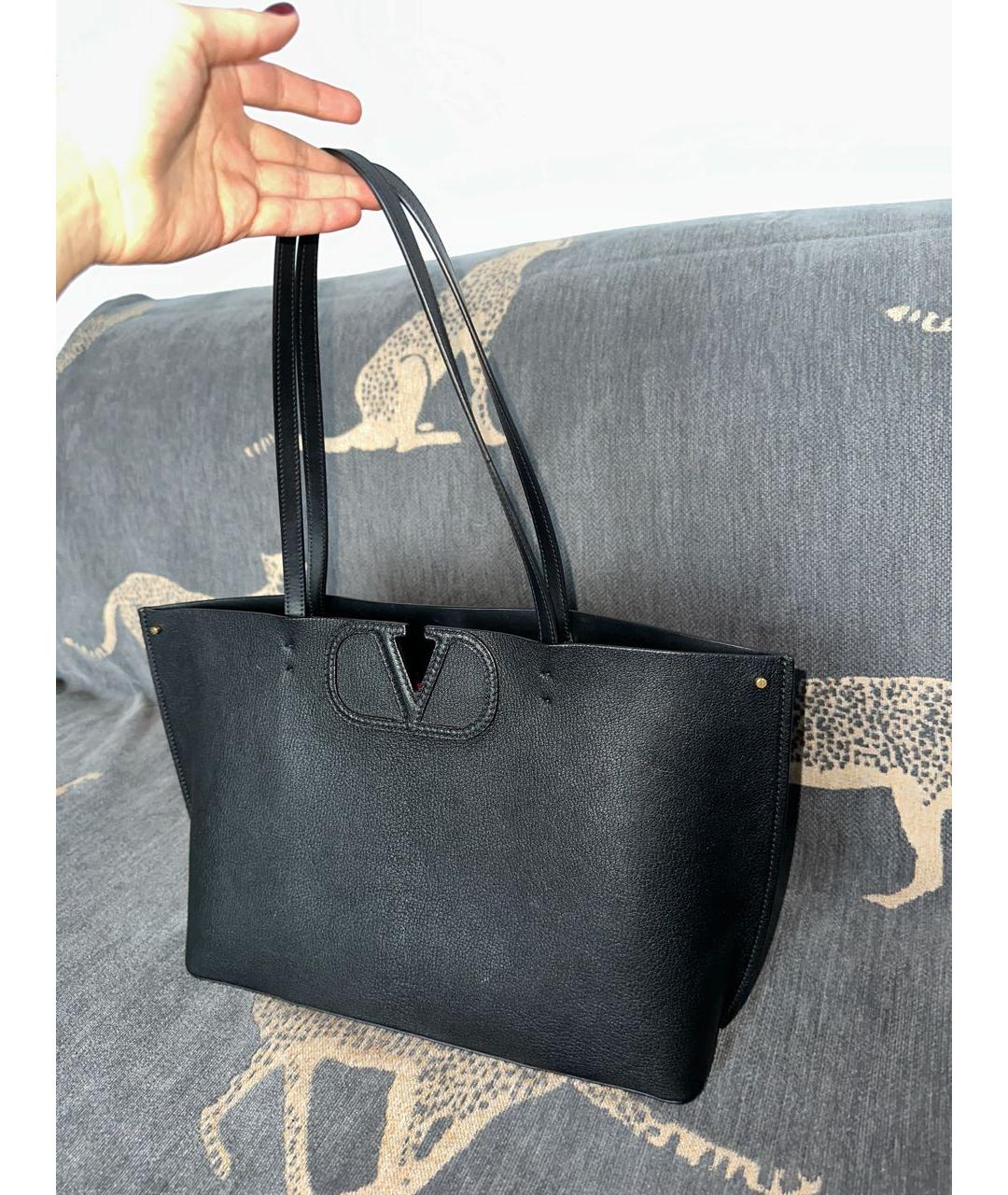 VALENTINO Черная кожаная сумка тоут, фото 2