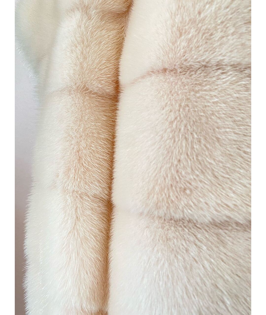 LORO PIANA Бежевая меховая шуба, фото 3