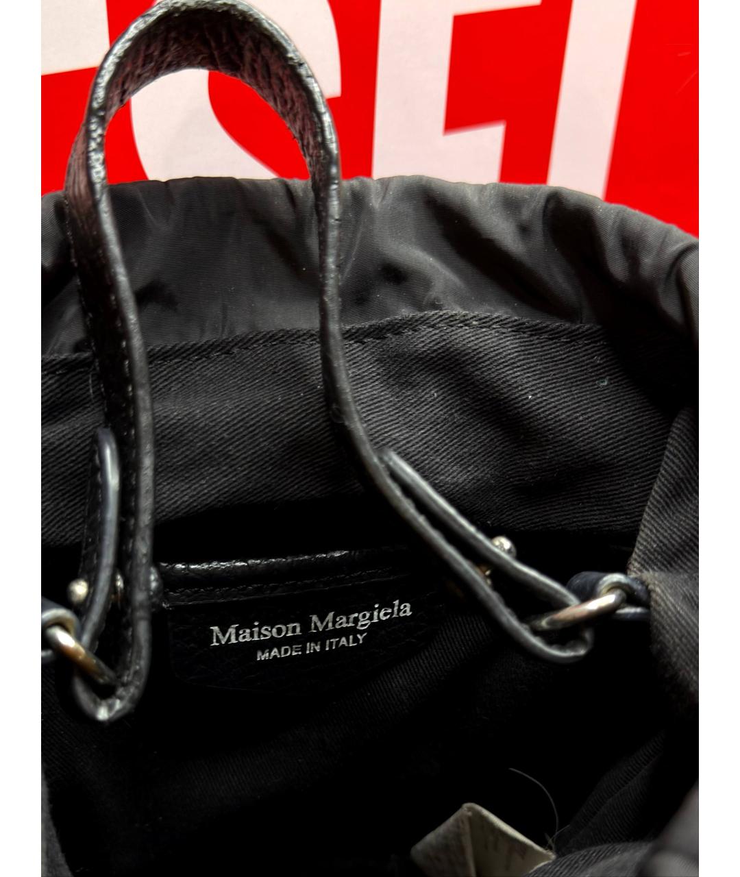 MAISON MARGIELA Черная кожаная сумка с короткими ручками, фото 5