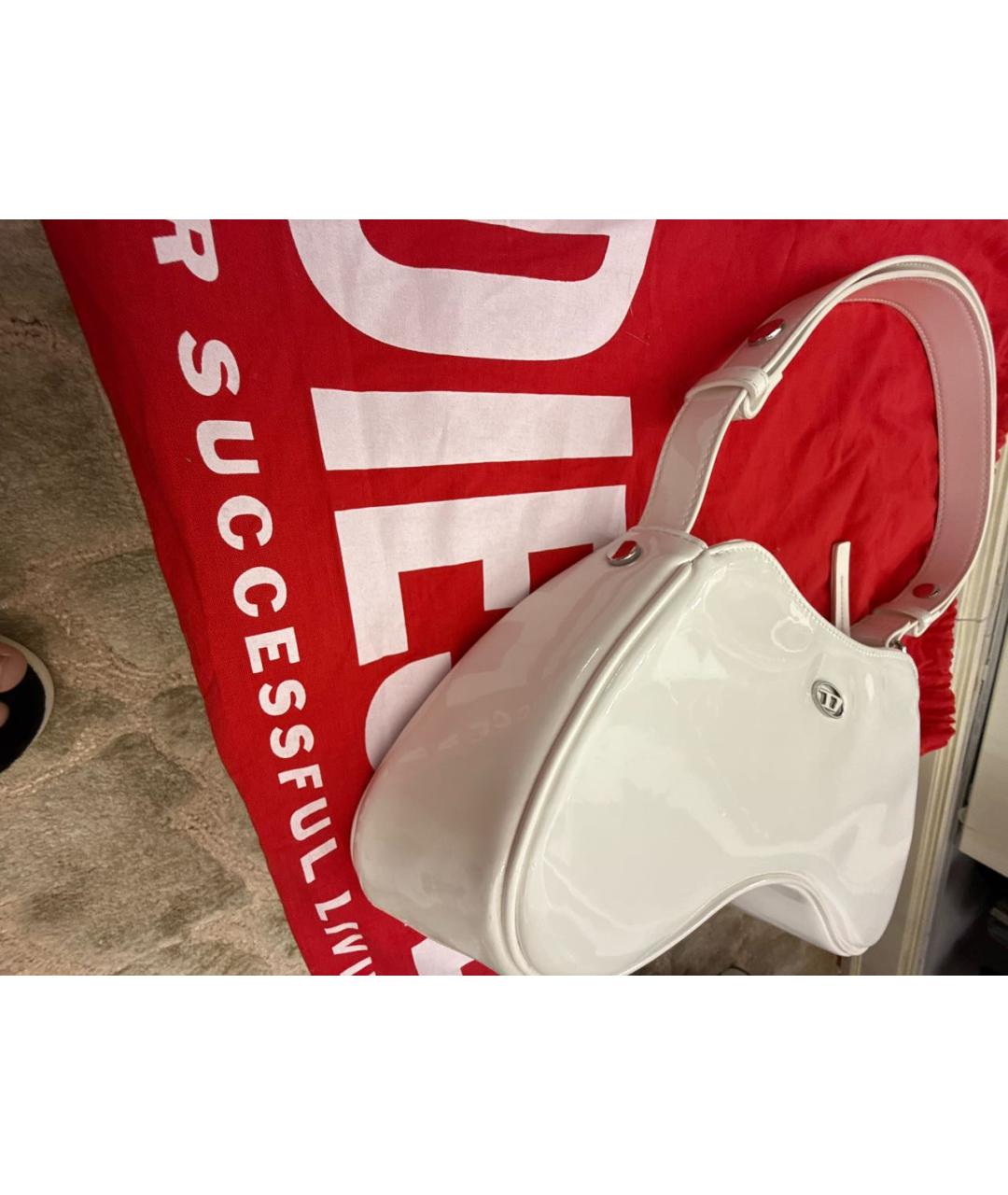 DIESEL Белая сумка с короткими ручками из искусственной кожи, фото 2