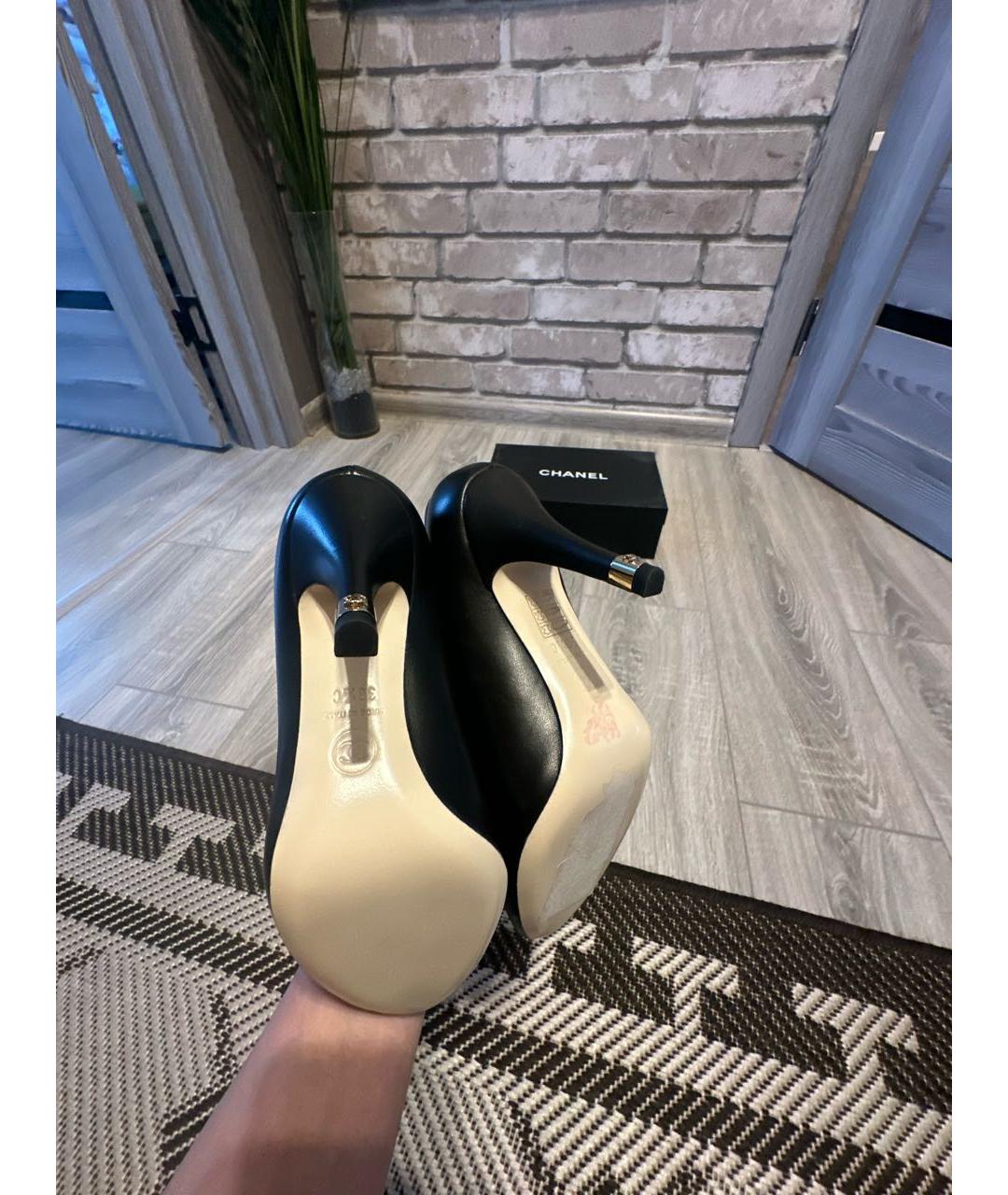 CHANEL Черные кожаные туфли, фото 5