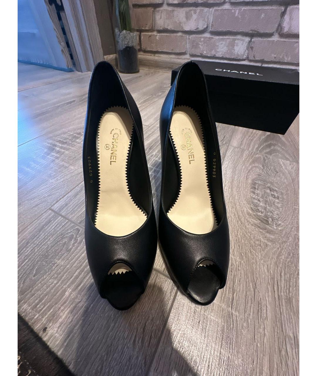 CHANEL Черные кожаные туфли, фото 6