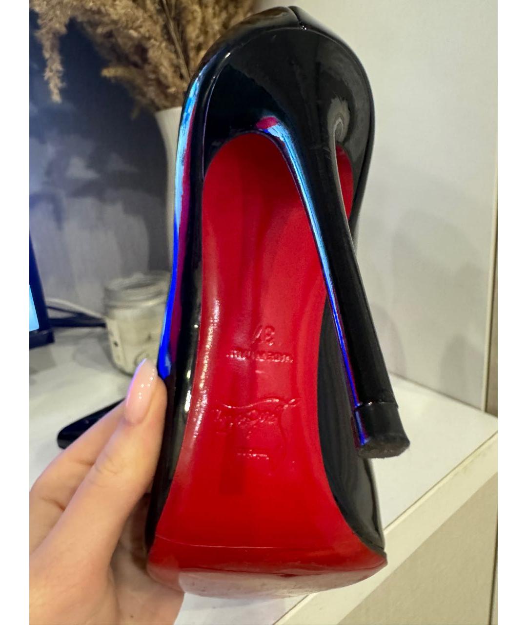 CHRISTIAN LOUBOUTIN Черные туфли из лакированной кожи, фото 3
