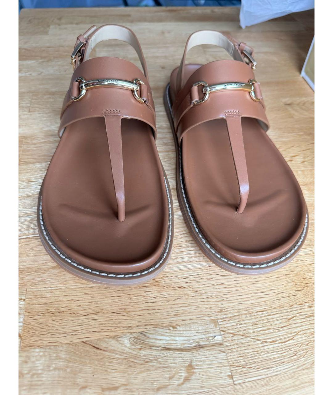 MICHAEL KORS Коричневые кожаные сандалии, фото 2