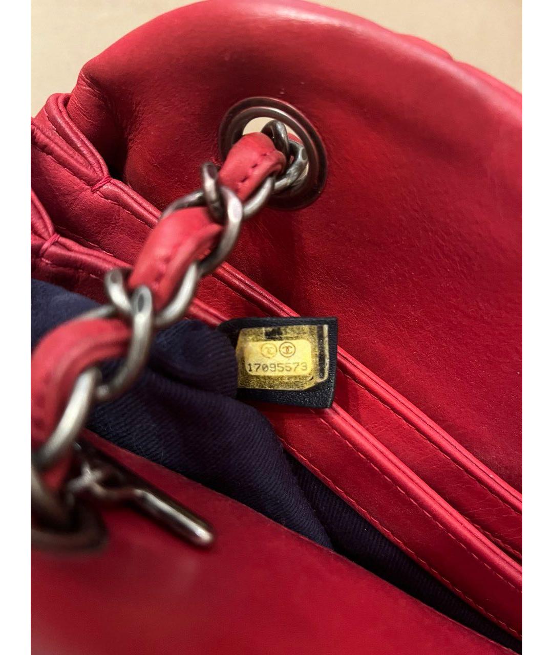 CHANEL Красная кожаная сумка через плечо, фото 5
