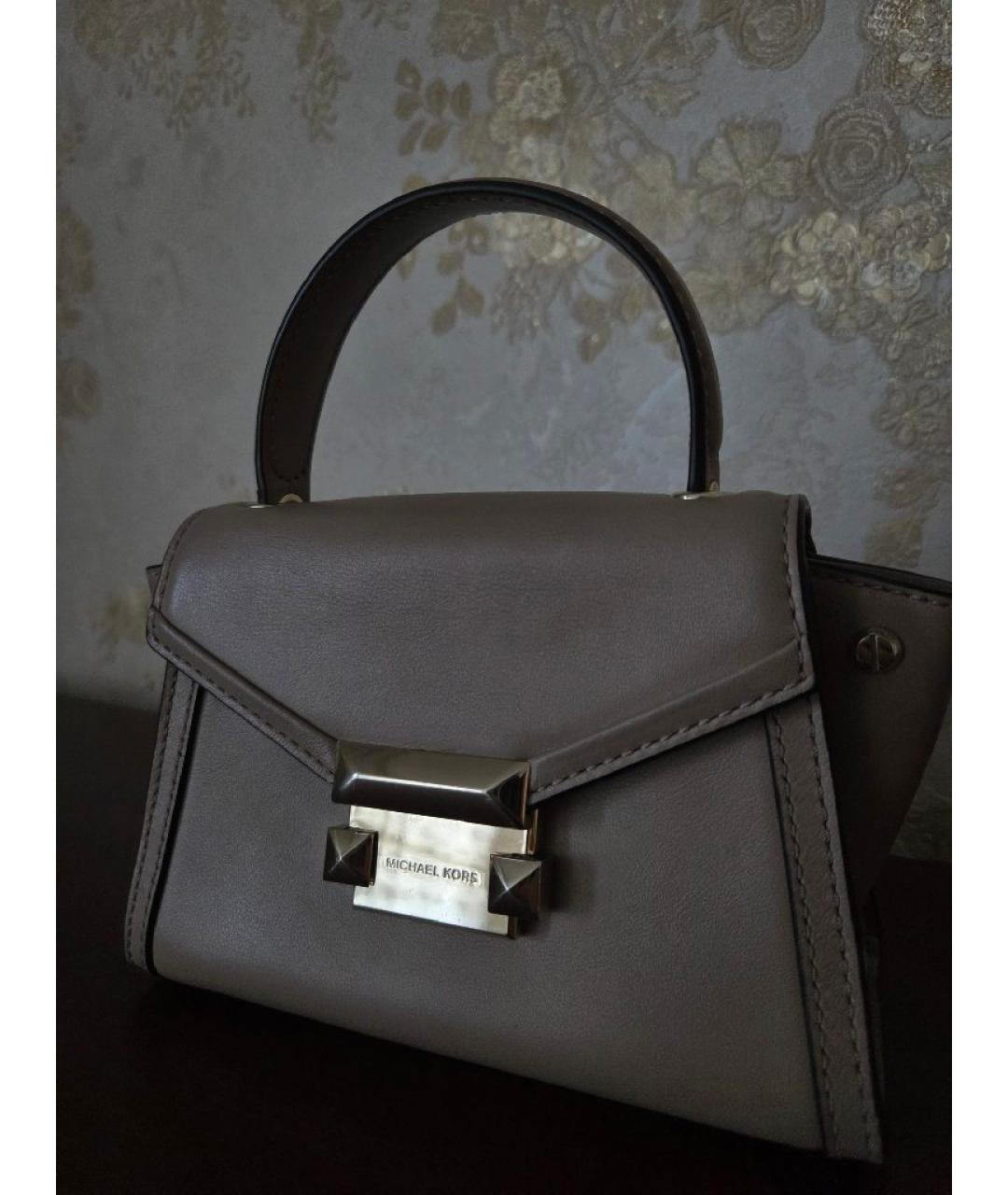 MICHAEL KORS Серая кожаная сумка с короткими ручками, фото 10