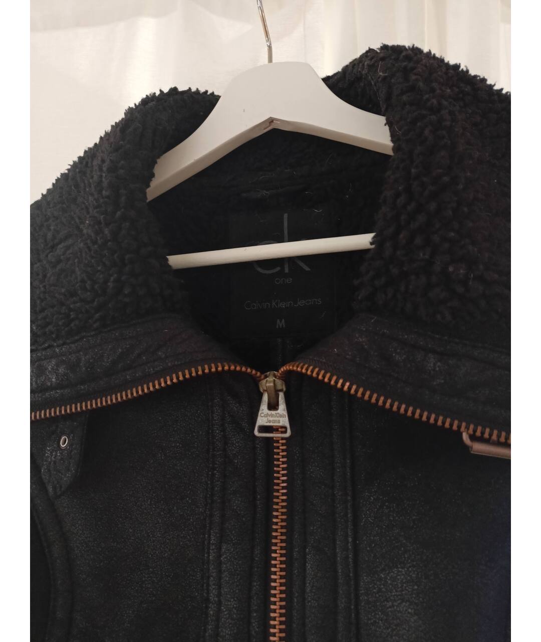 CALVIN KLEIN JEANS Черная полиэстеровая дубленка, фото 3