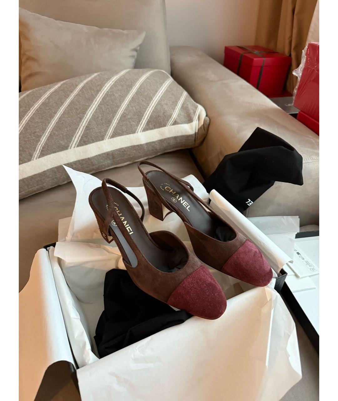 CHANEL Мульти замшевые лодочки на низком каблуке, фото 2