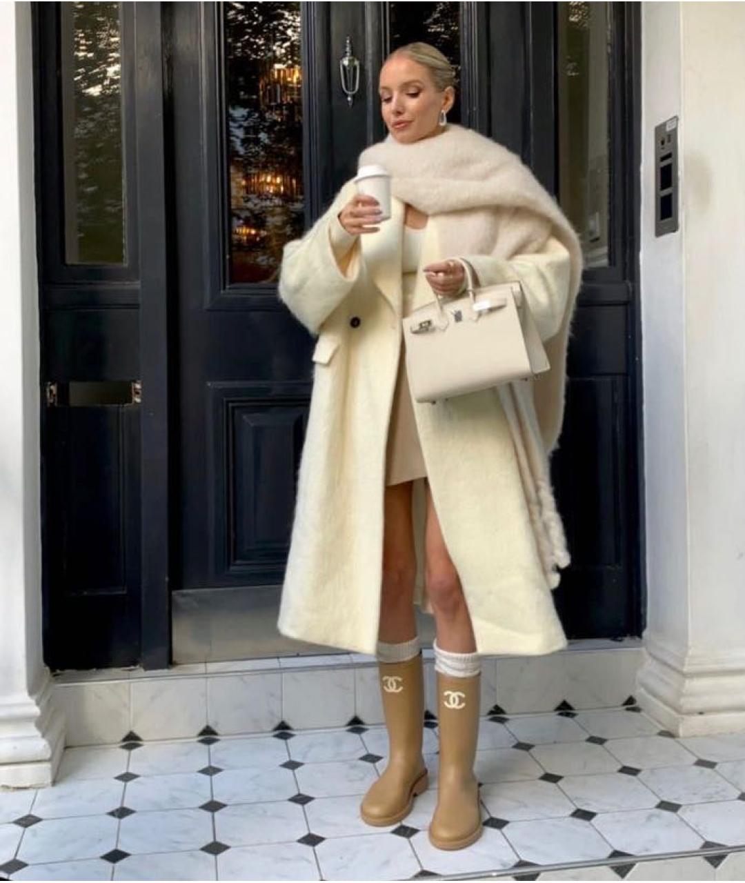 CHANEL Бежевые резиновые сапоги, фото 3