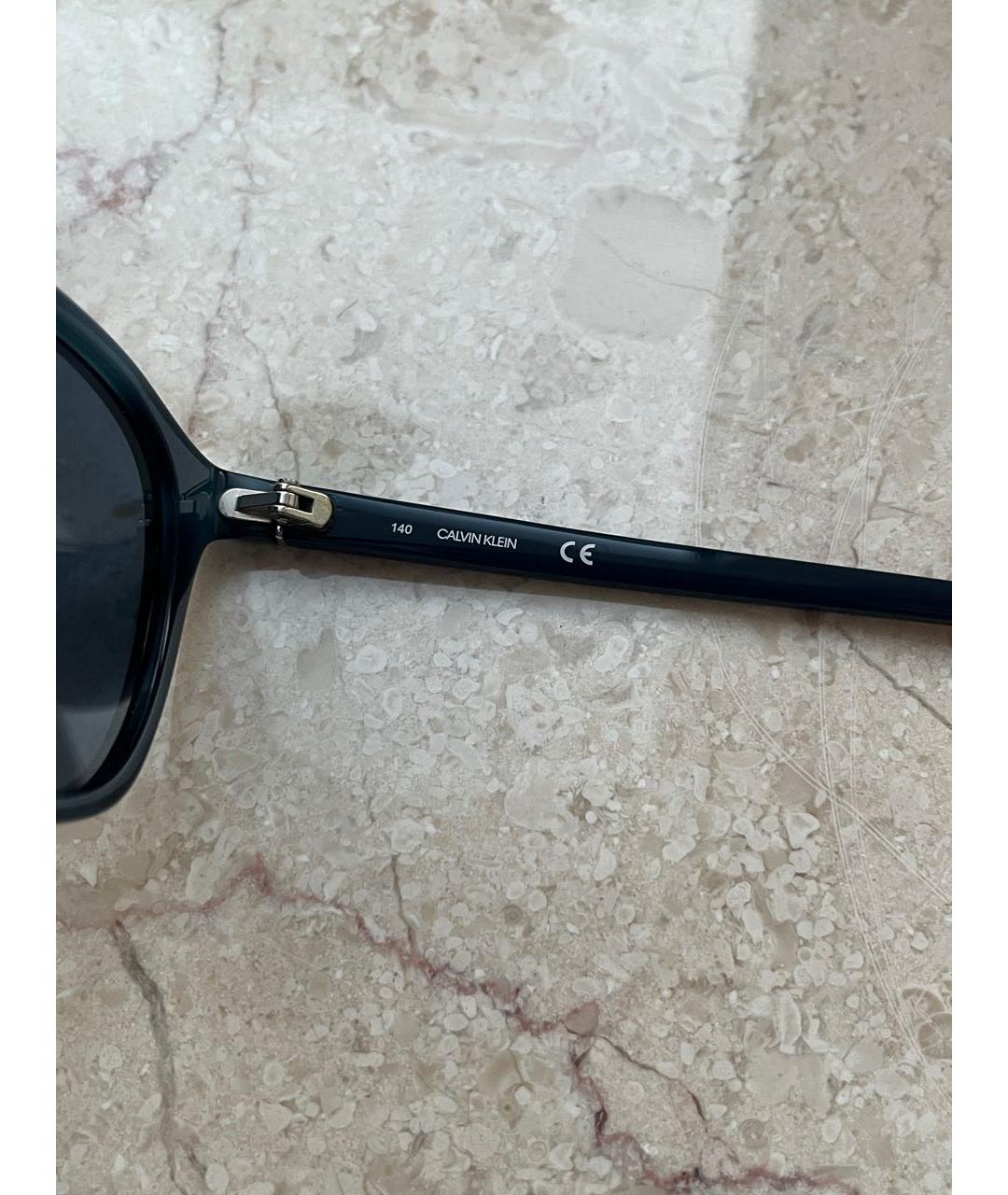 CALVIN KLEIN Темно-синие пластиковые солнцезащитные очки, фото 8