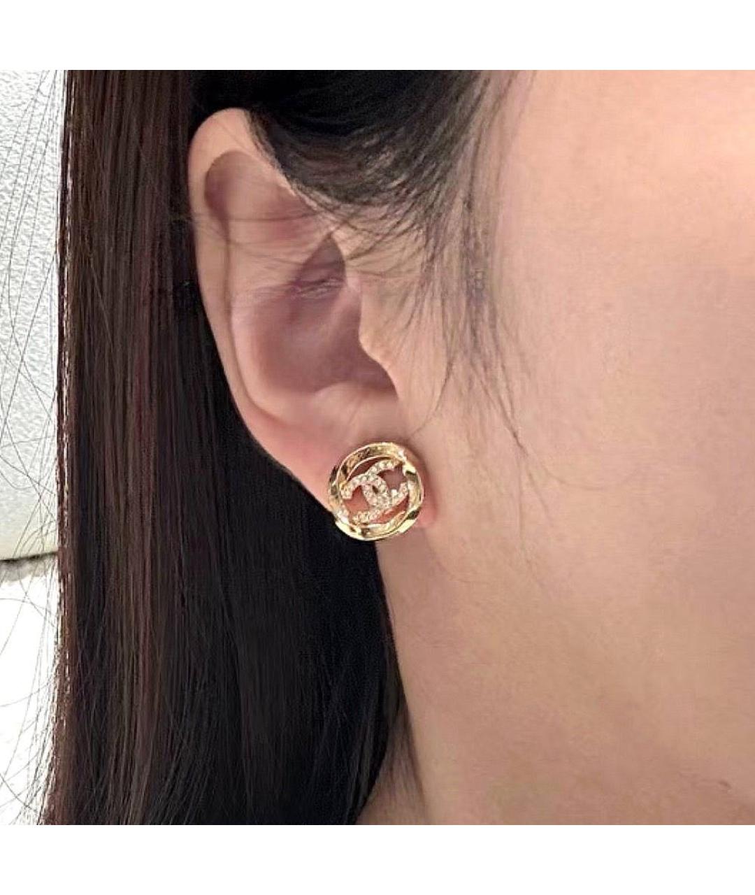 CHANEL Золотые металлические серьги, фото 2