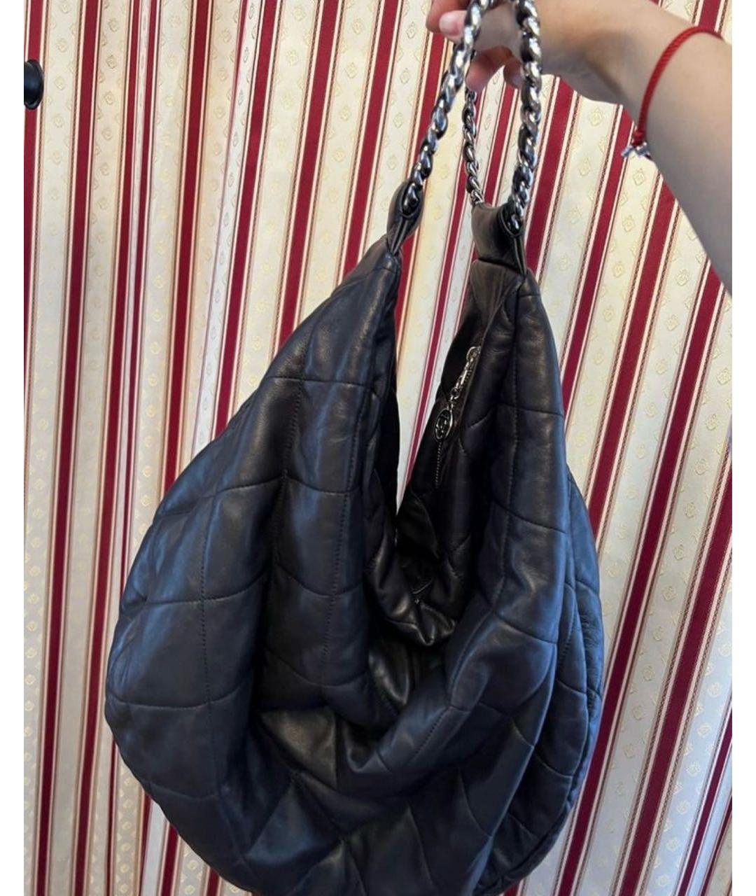 CHANEL Черная кожаная сумка с короткими ручками, фото 2