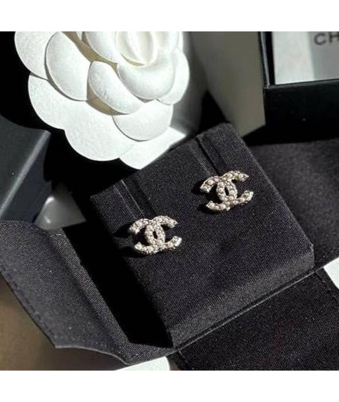 CHANEL Золотые металлические серьги, фото 3