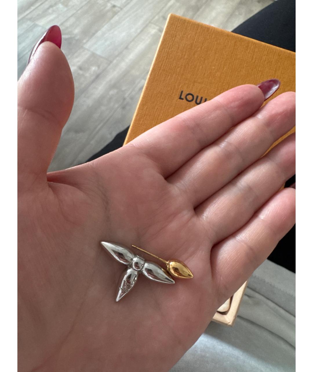 LOUIS VUITTON Золотые металлические серьги, фото 3