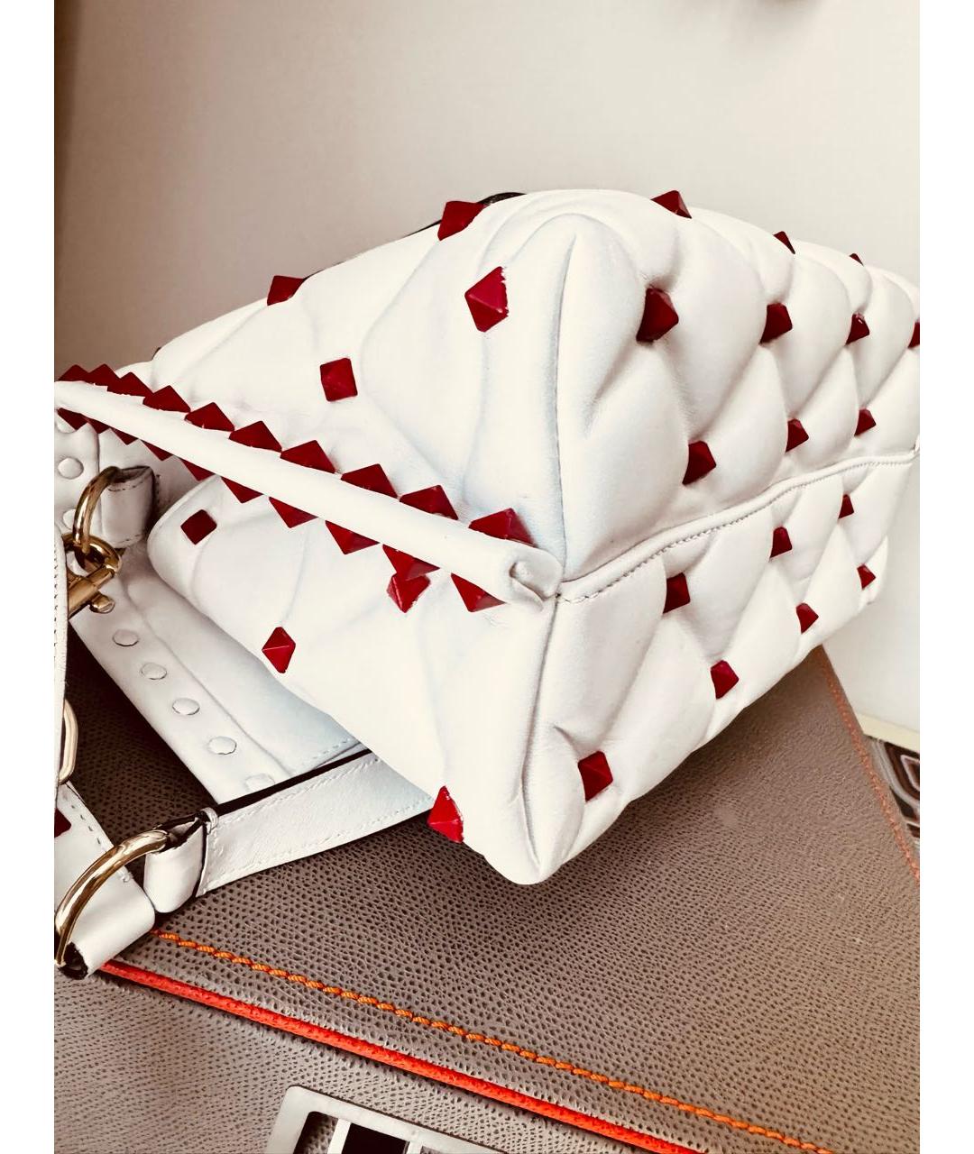 VALENTINO Белая кожаная сумка через плечо, фото 5