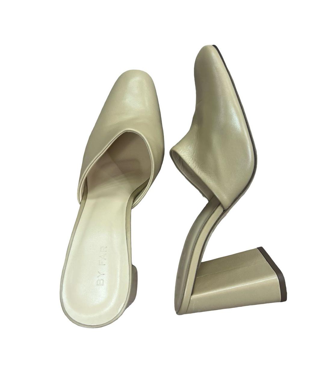 BY FAR Бежевые кожаные мюли, фото 6