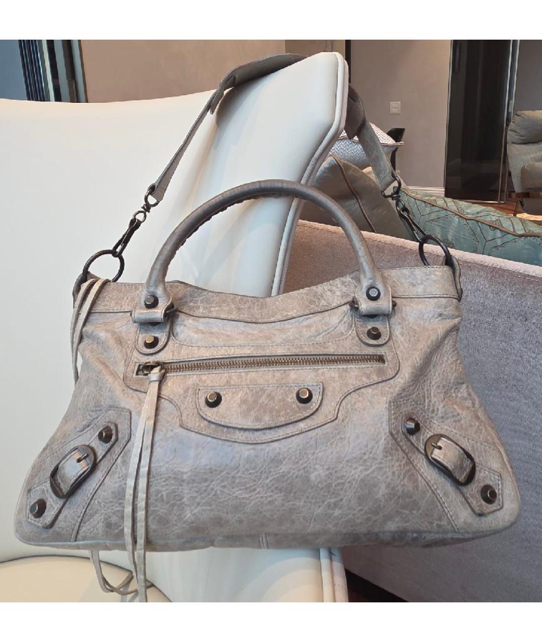 BALENCIAGA Серая кожаная сумка с короткими ручками, фото 2