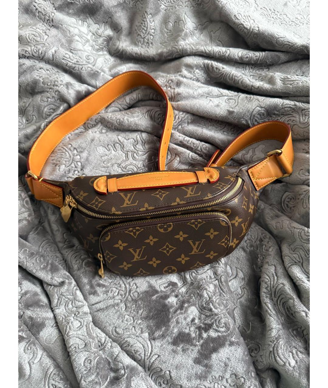 LOUIS VUITTON Коричневая поясная сумка, фото 7