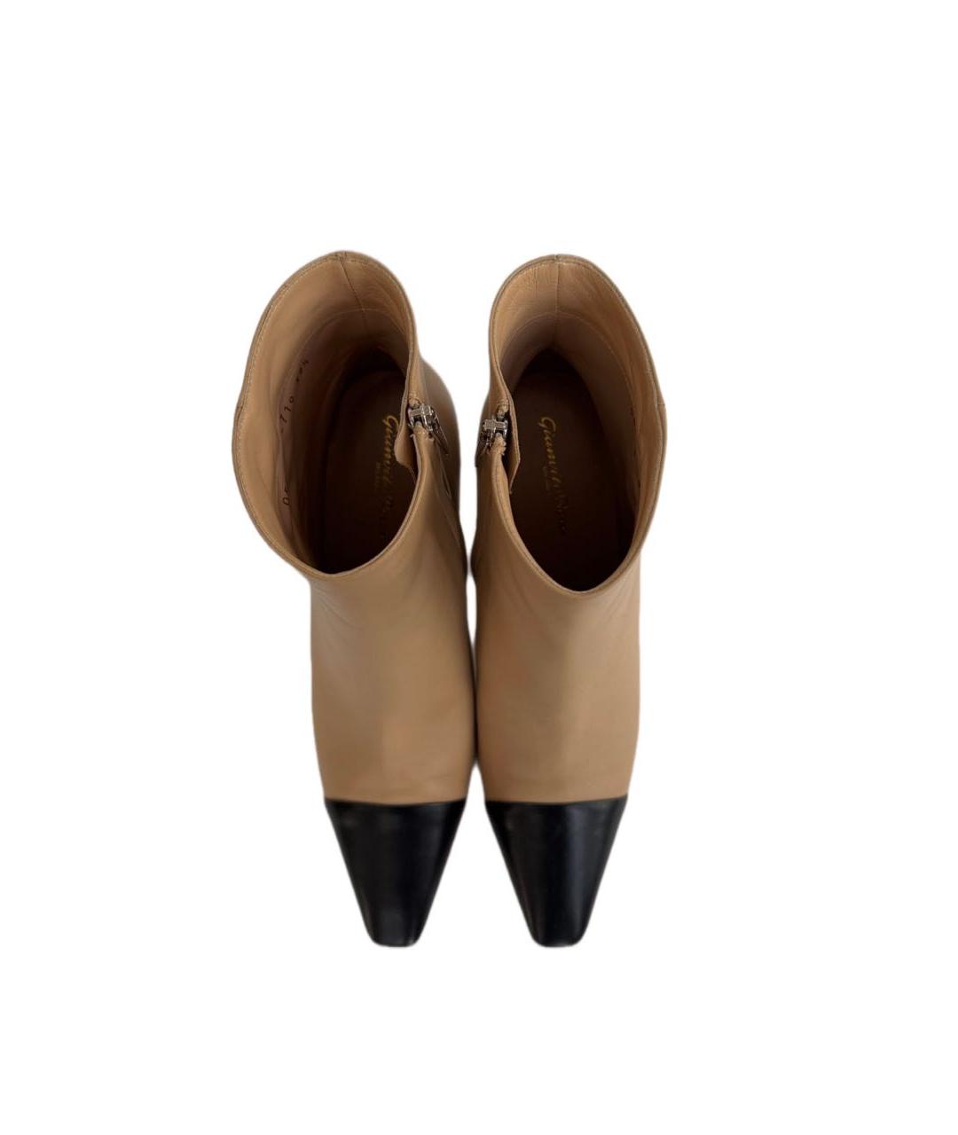 GIANVITO ROSSI Бежевые кожаные ботильоны, фото 3