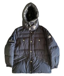 MONCLER Пуховик