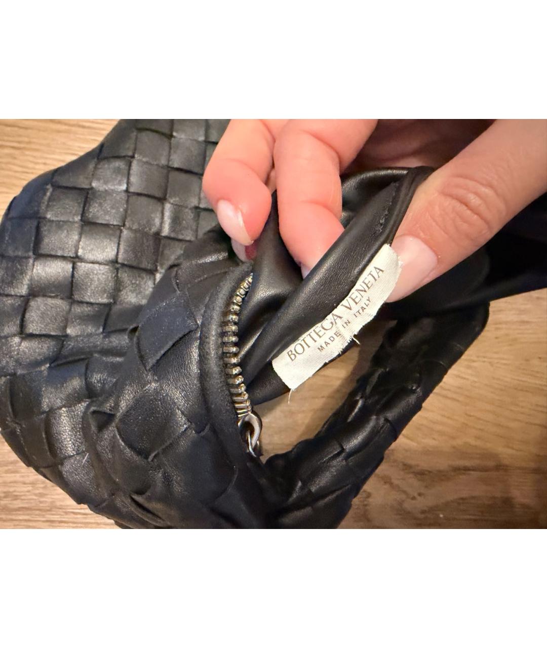 BOTTEGA VENETA Черная кожаная сумка с короткими ручками, фото 7