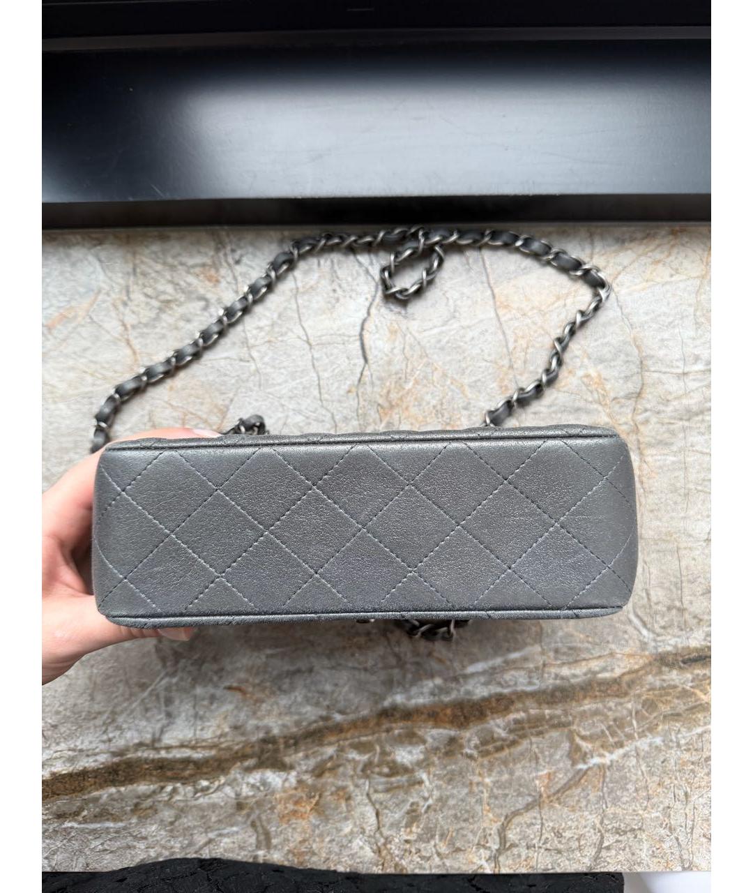 CHANEL Серая кожаная сумка через плечо, фото 5