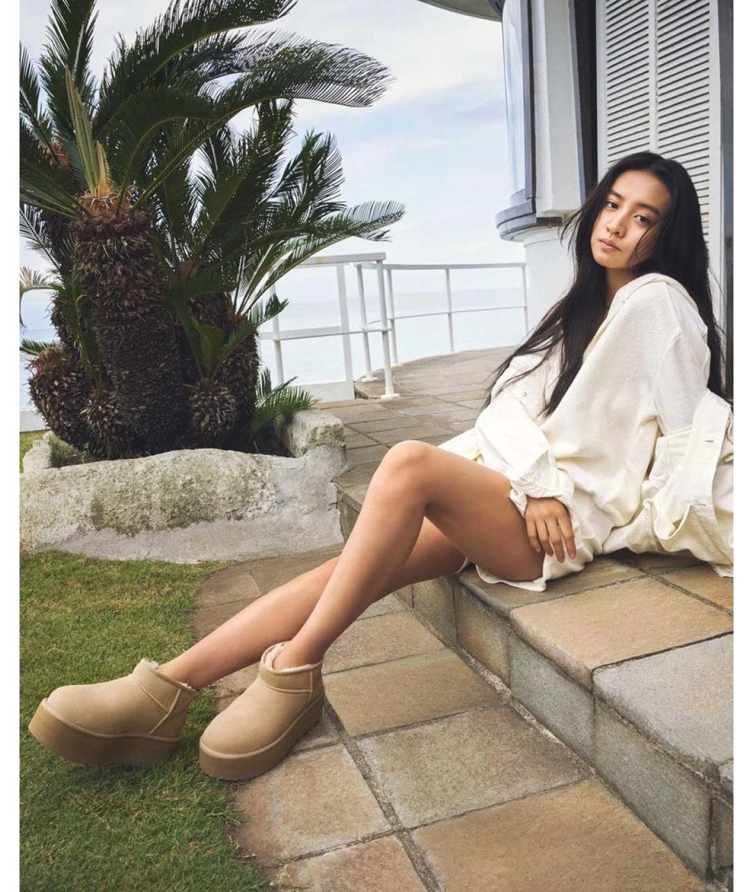 UGG AUSTRALIA Бежевые замшевые ботинки, фото 2