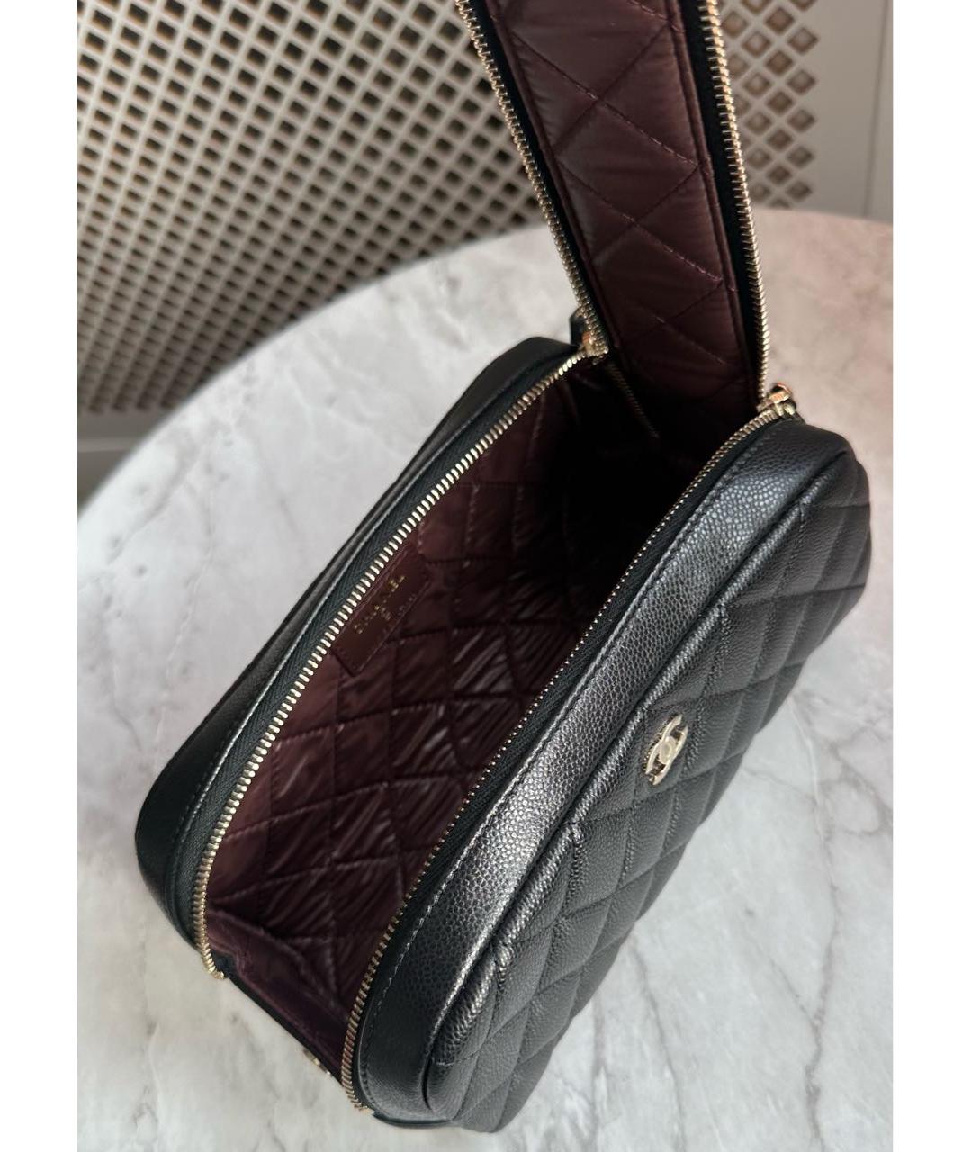 CHANEL Черная кожаная косметичка, фото 3