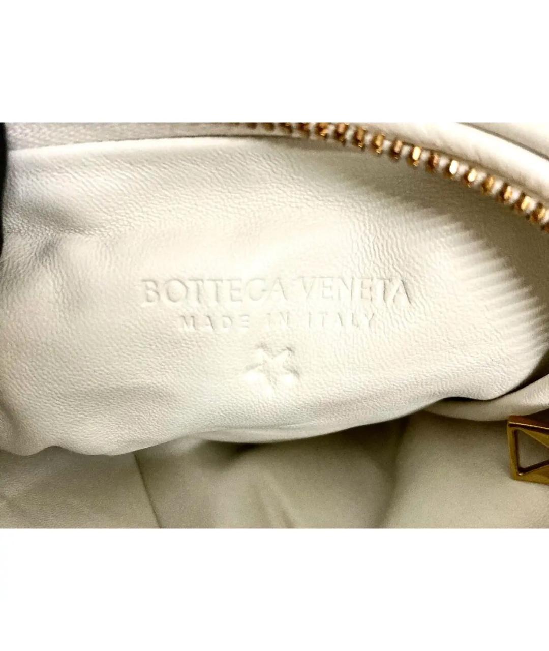 BOTTEGA VENETA Белая кожаная сумка с короткими ручками, фото 4