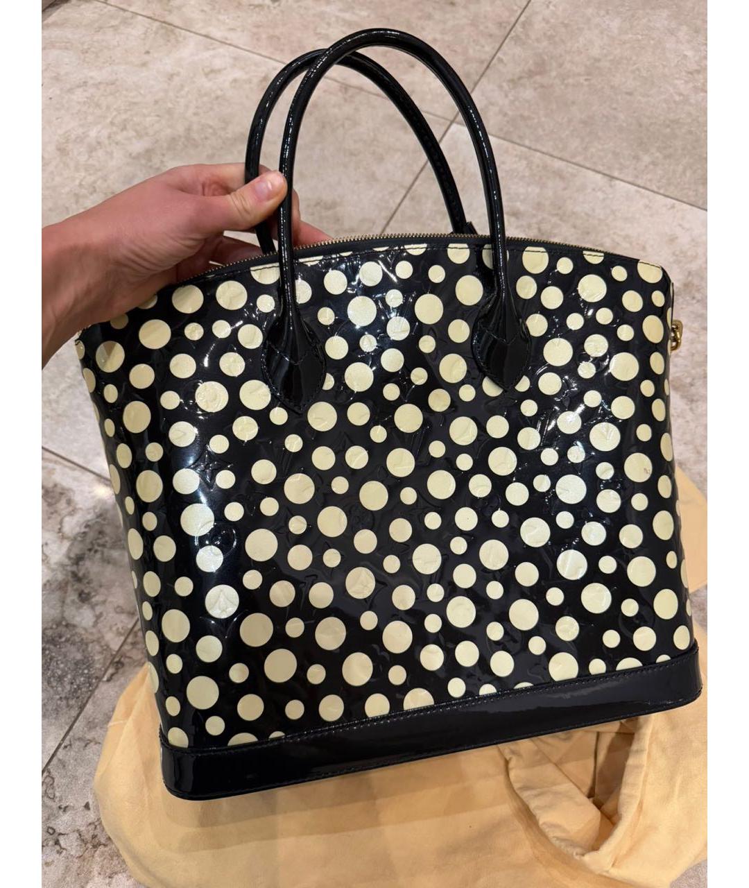 LOUIS VUITTON Черная сумка через плечо из лакированной кожи, фото 2