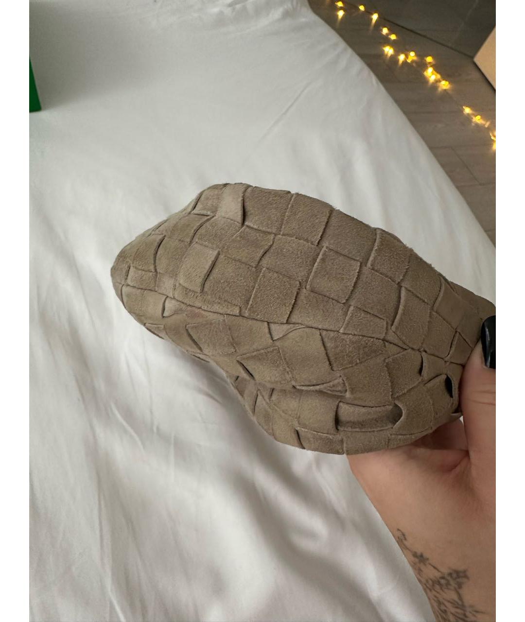 BOTTEGA VENETA Бежевая замшевая сумка с короткими ручками, фото 5