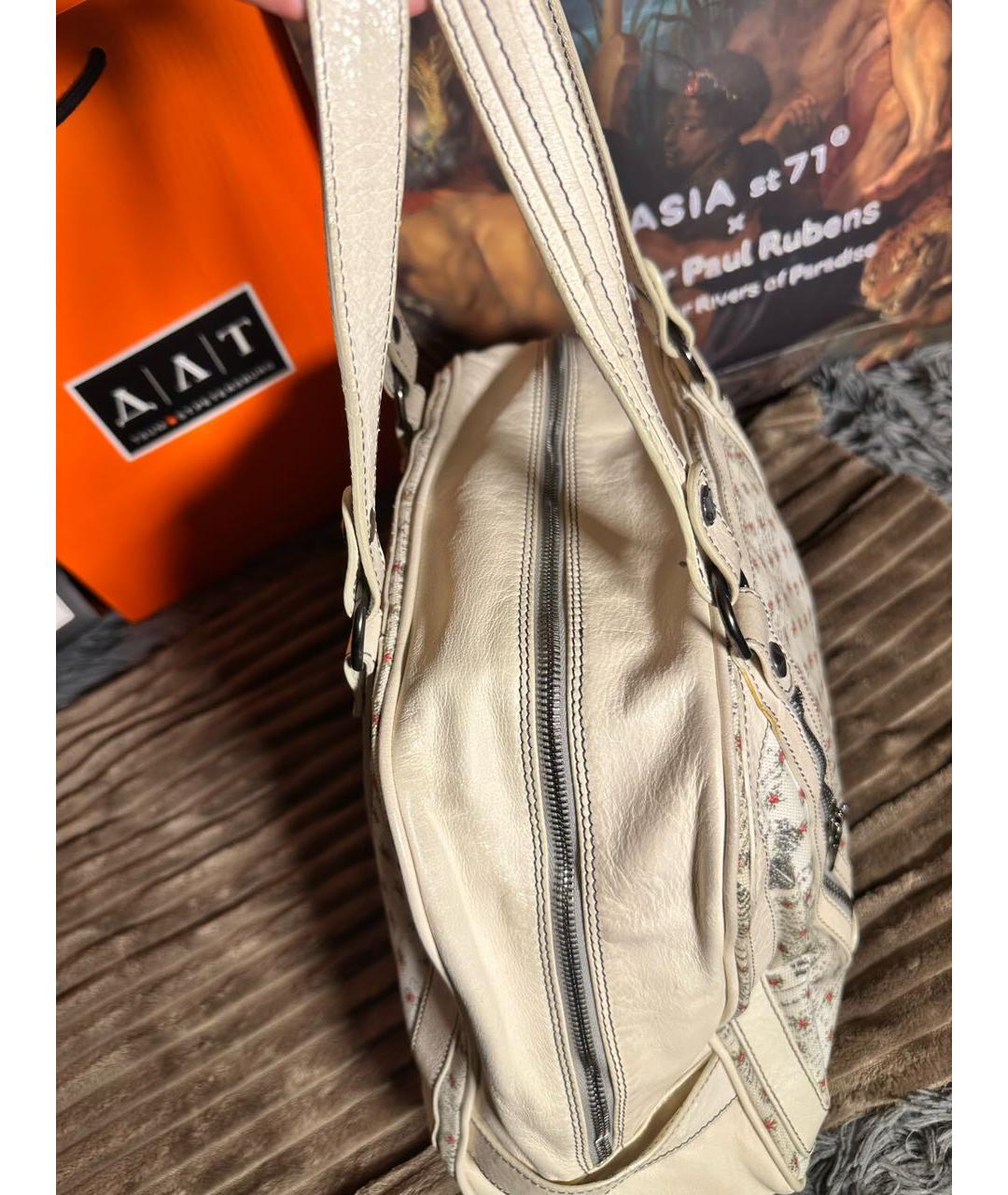 JOHN GALLIANO Белая сумка с короткими ручками, фото 3