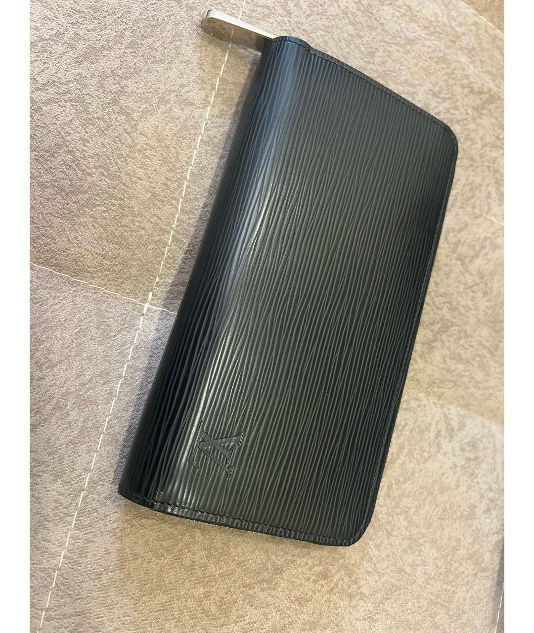 LOUIS VUITTON Черная кожаная сумка с короткими ручками, фото 5