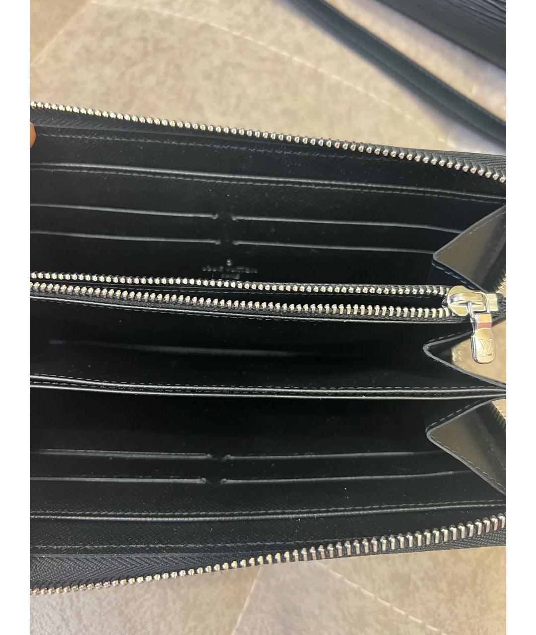 LOUIS VUITTON Черная кожаная сумка с короткими ручками, фото 7