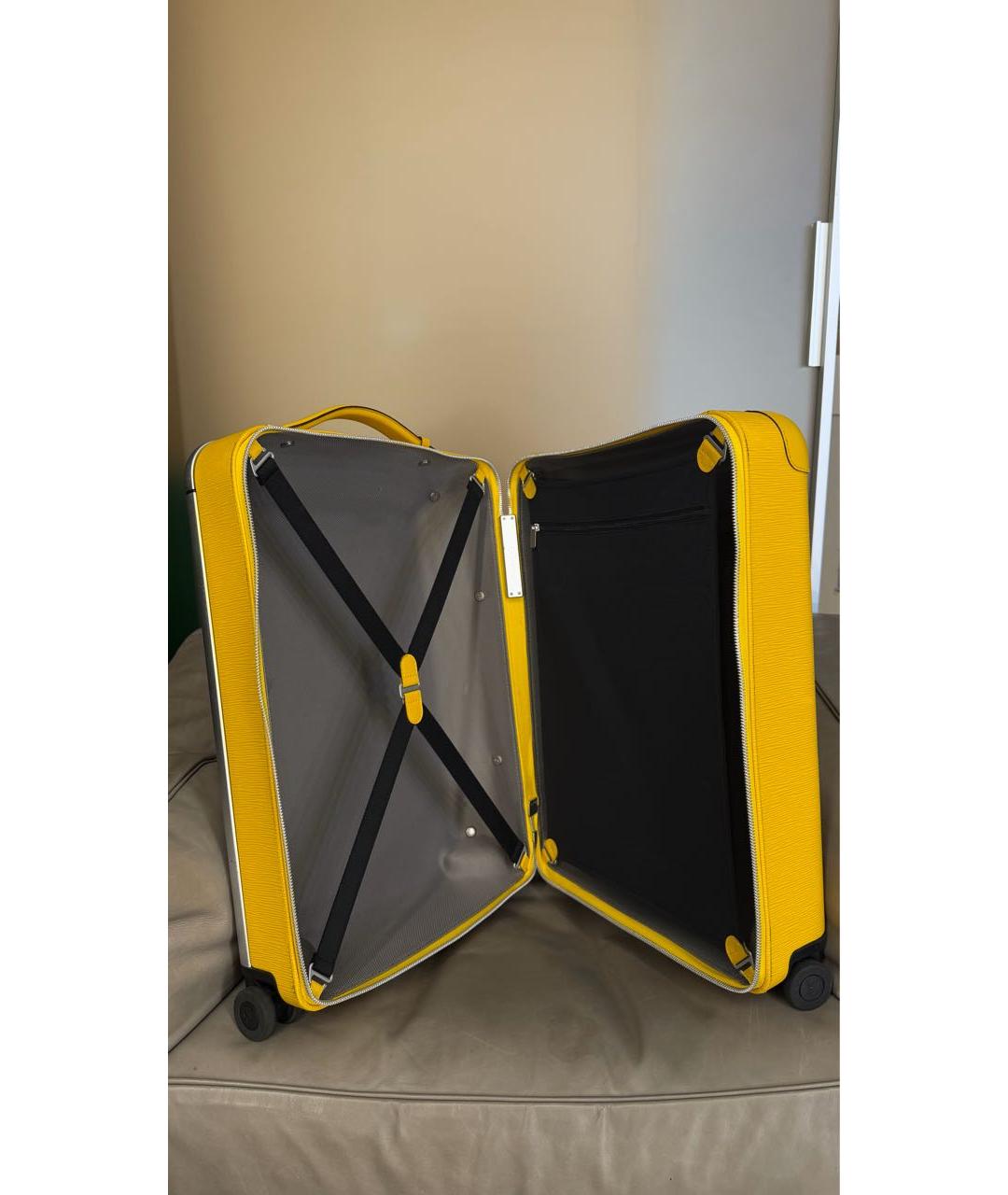 LOUIS VUITTON Желтый кожаный чемодан, фото 3