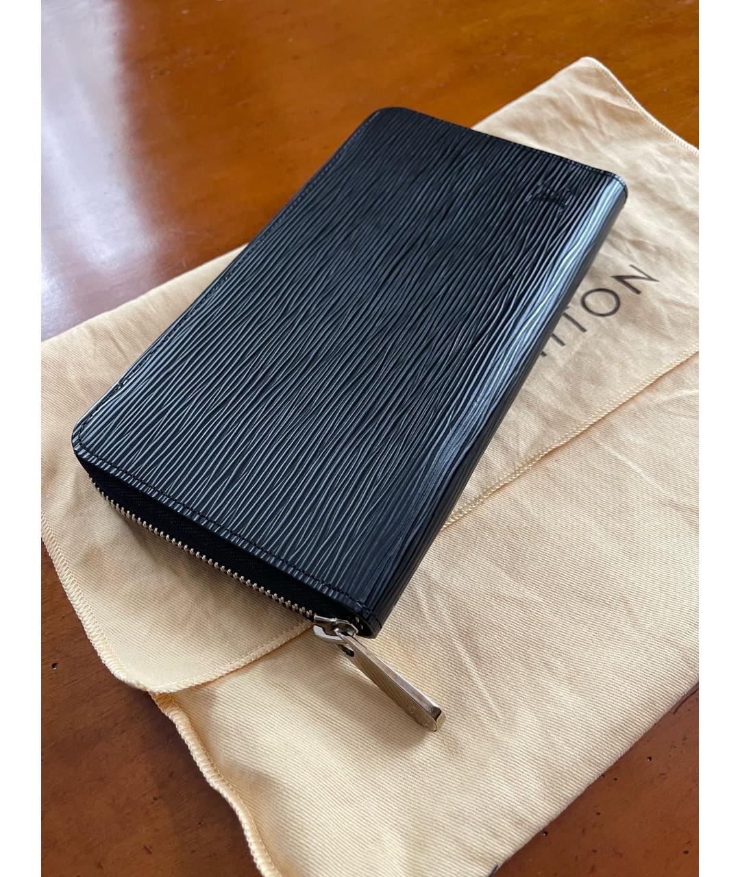 LOUIS VUITTON Черный кожаный кошелек, фото 5