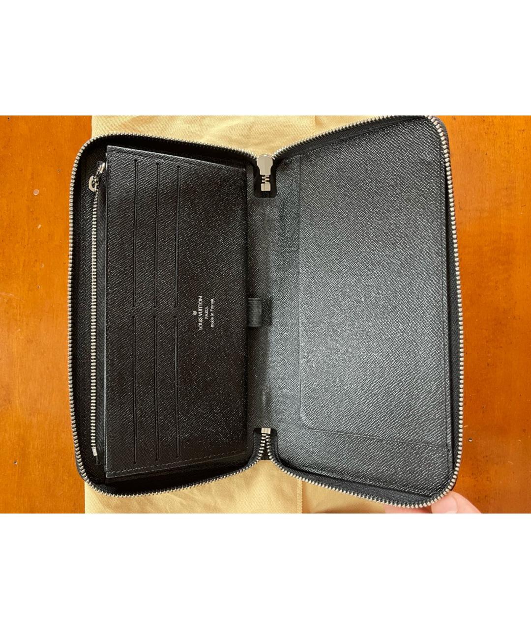 LOUIS VUITTON Черный кожаный кошелек, фото 3