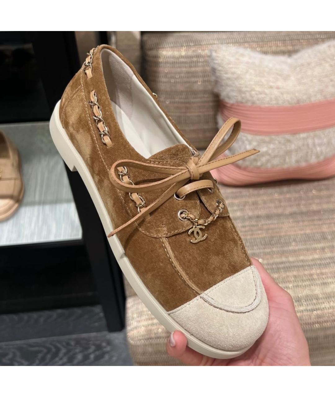 CHANEL Бежевые замшевые лоферы, фото 3