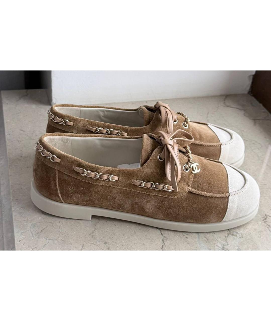 CHANEL Бежевые замшевые лоферы, фото 4